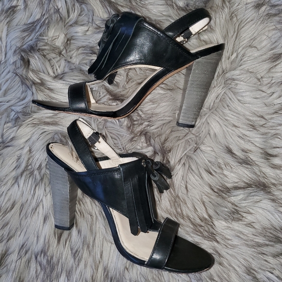 💃💃 2/$90 Coach Fringed Sandals - Picture 12 of 16